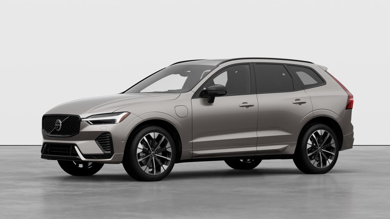 New 2026 Volvo XC60 Plug-In Hybrid T8 AWD Plus Dark Theme for sale in North Vancouver, BC