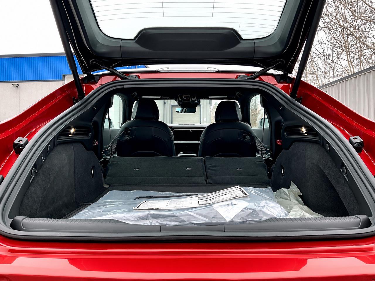 2026 Dodge Charger SCAT PACK PLUS | 550hp | Full Glass Roof | AWD Photo
