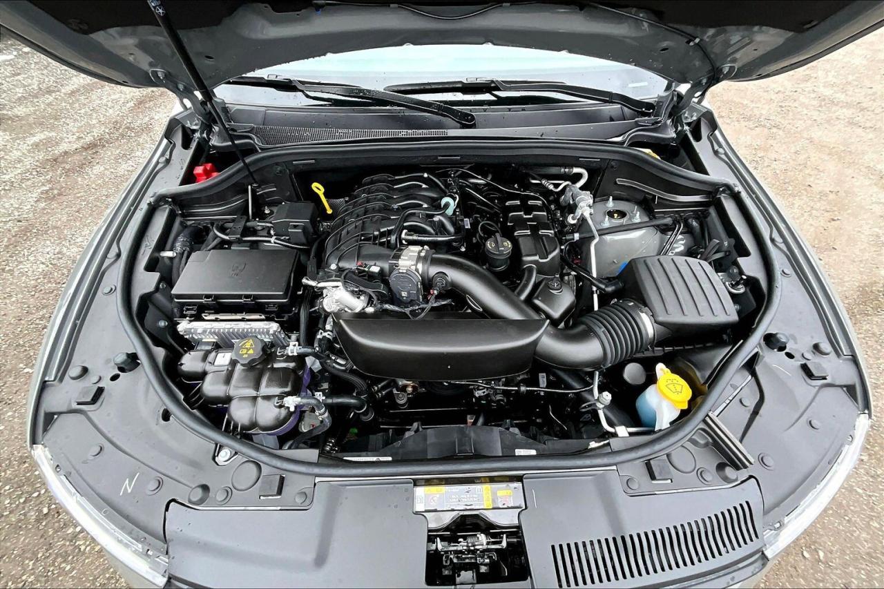 2026 Dodge Durango GT AWD | Blacktop | Tow Pkg | 7-Seater | 20"Wheels Photo