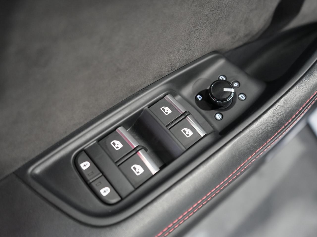 2022 Audi RS Q8 PANO/360CAM/HUD/B&O AUDIO/DRIVE ASSIST/NO ACCIDENT Photo