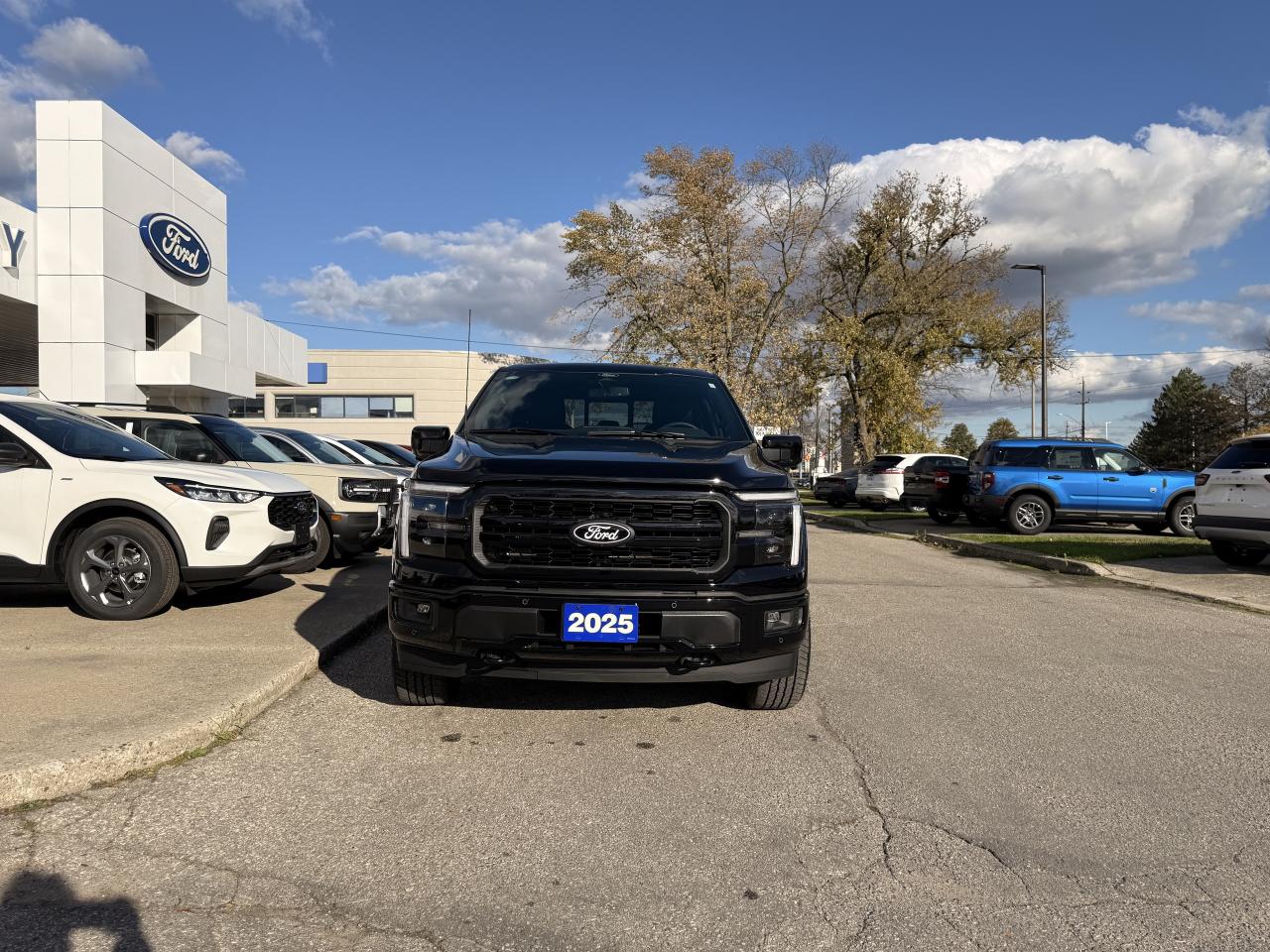 2025 Ford F-150 Lariat Photo
