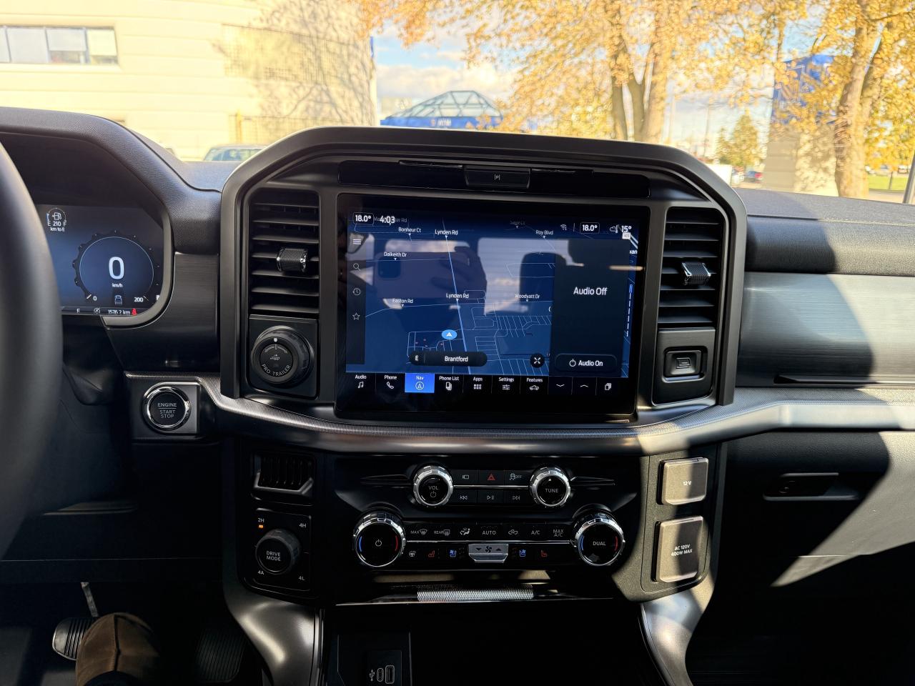 2025 Ford F-150 Lariat Photo