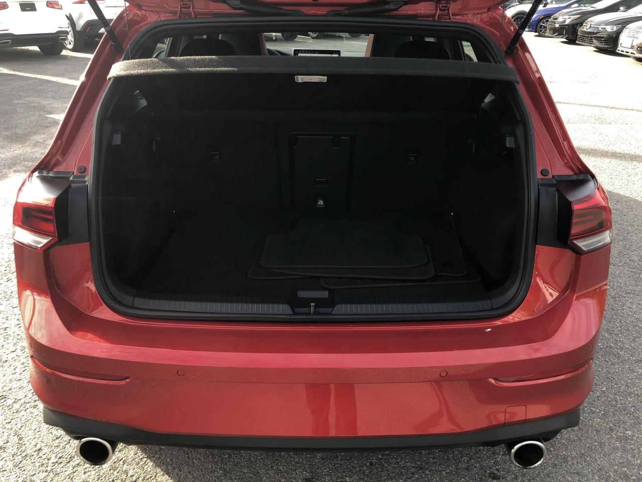 2025 Volkswagen Golf GTI Autobahn LIKE NEW!!  OPTIONAL LEATHER AND KING RED Photo