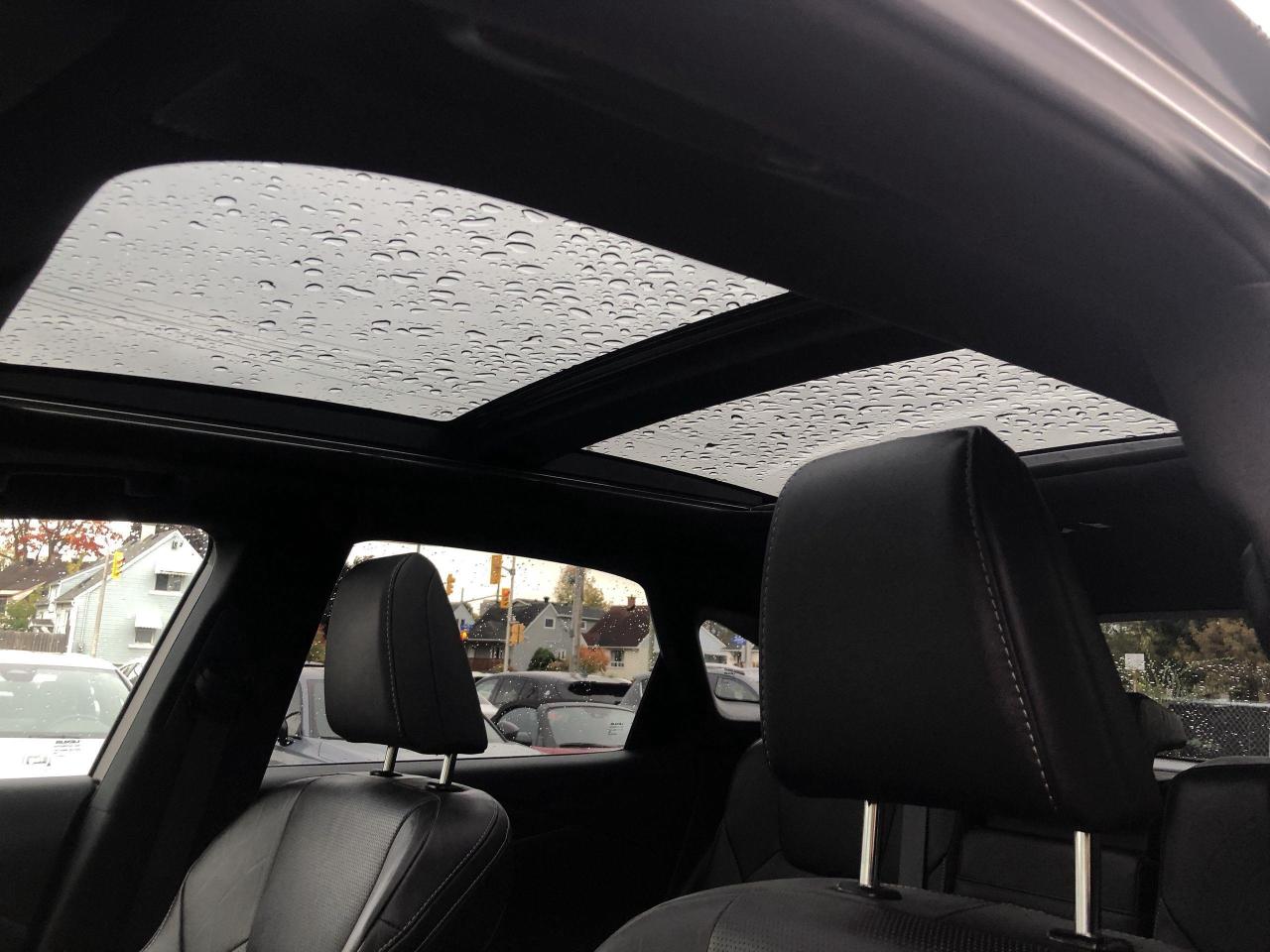 2023 Lexus RX 350H HYBRID, ULTRA LUXURY, HUDS, PANO. ROOF, NAVI, HTD Photo