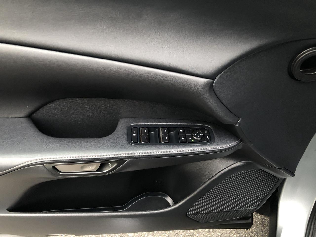 2023 Lexus RX 350H HYBRID, ULTRA LUXURY, HUDS, PANO. ROOF, NAVI, HTD Photo