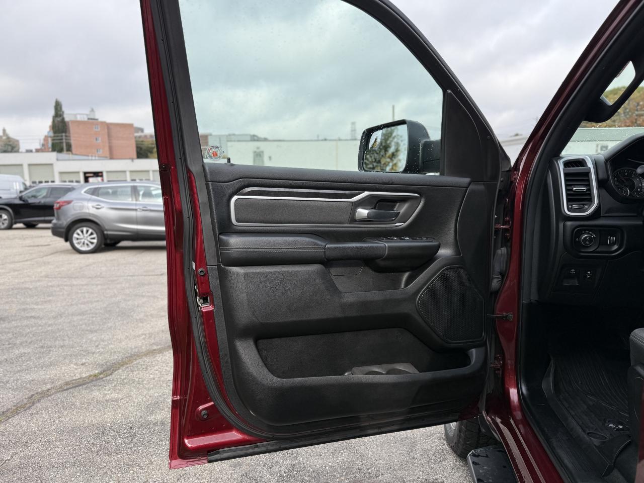 2020 RAM 1500 Big Horn 4x4 Crew Cab 5'7  Box | NAVIGATION | Photo