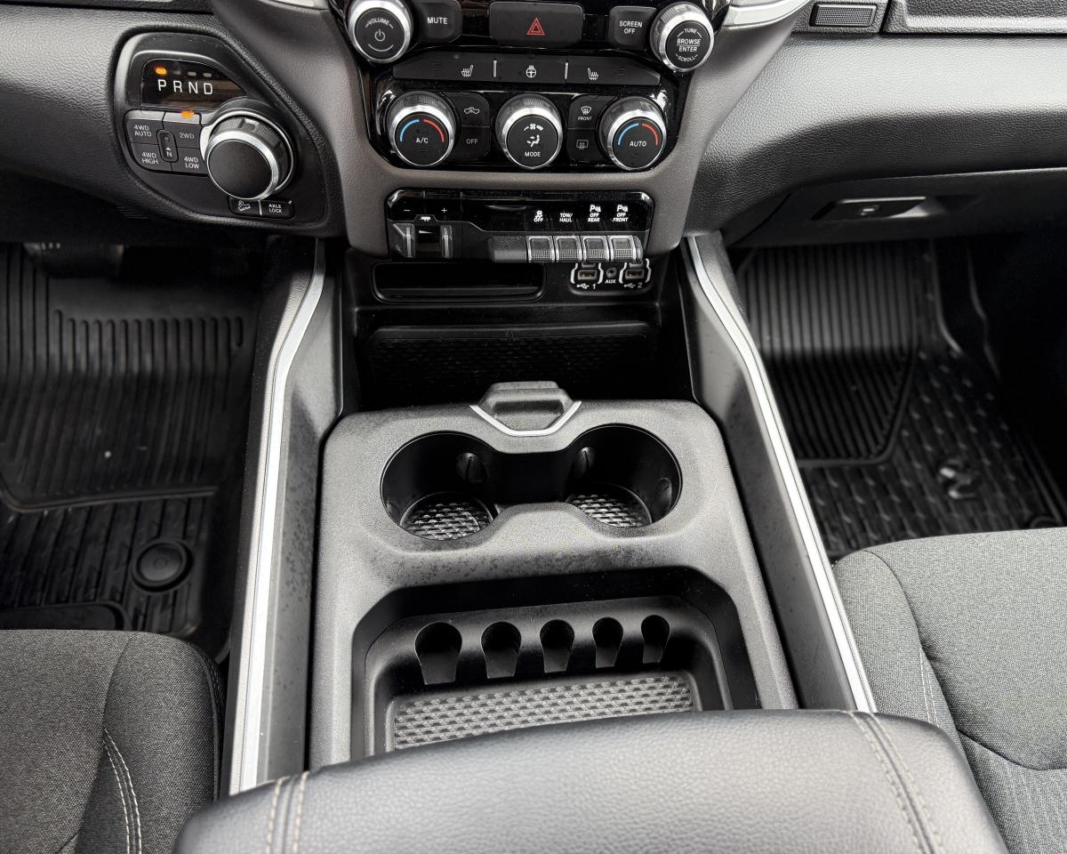 2020 RAM 1500 Big Horn 4x4 Crew Cab 5'7  Box | NAVIGATION | Photo