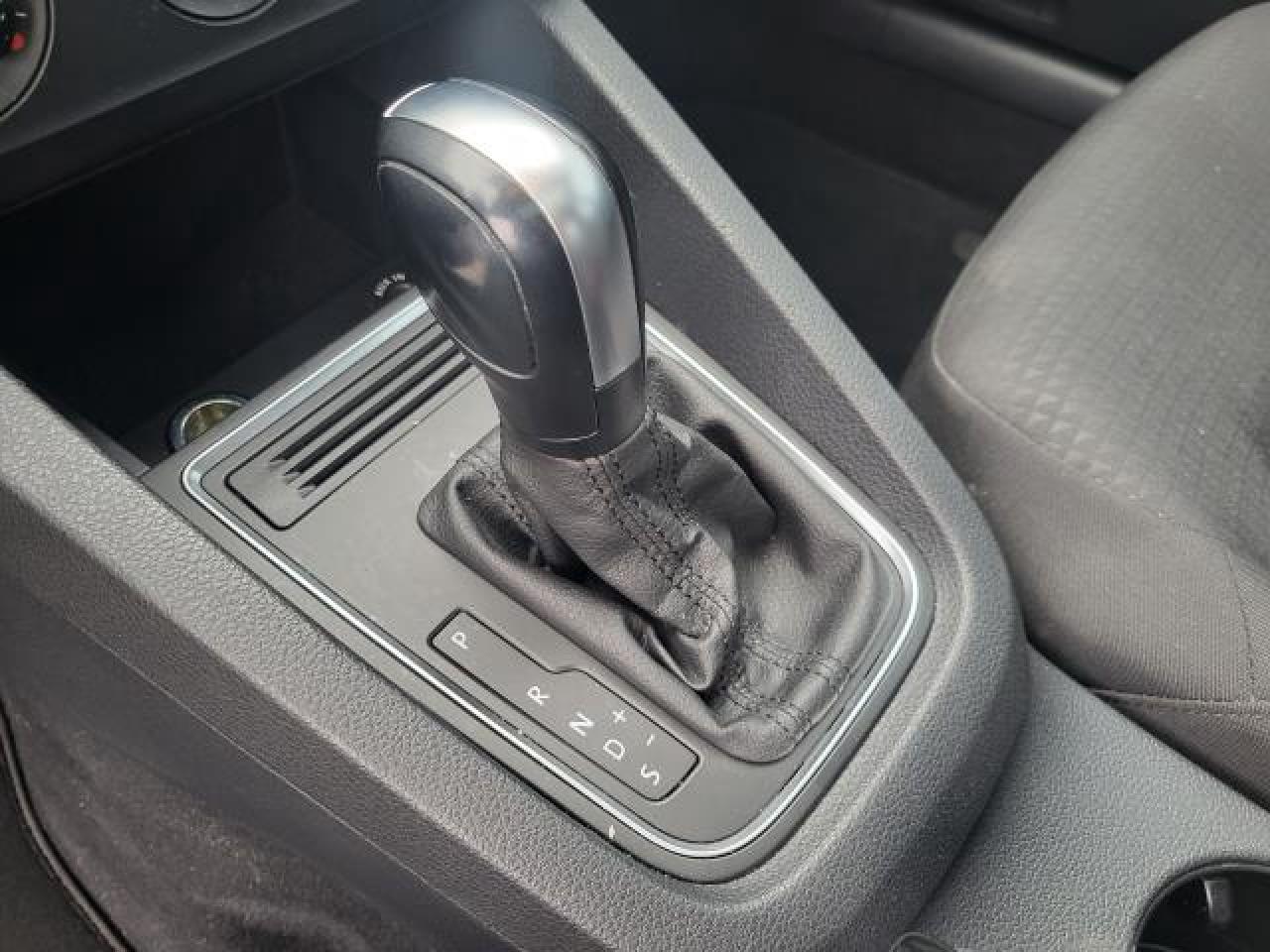 2015 Volkswagen Jetta TRENDLINE + Photo31