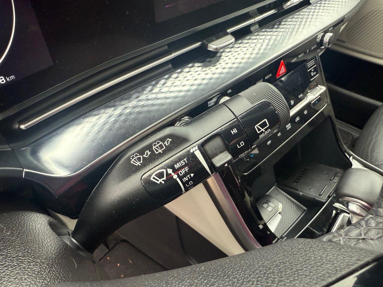 2023 Kia Carnival SX Photo