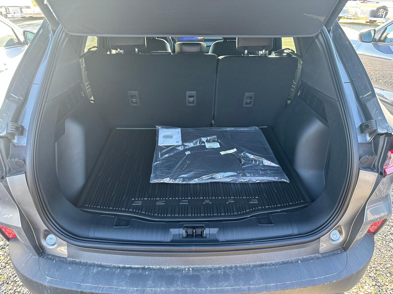 2026 Ford Escape ST-LINE AWD 300A Photo3