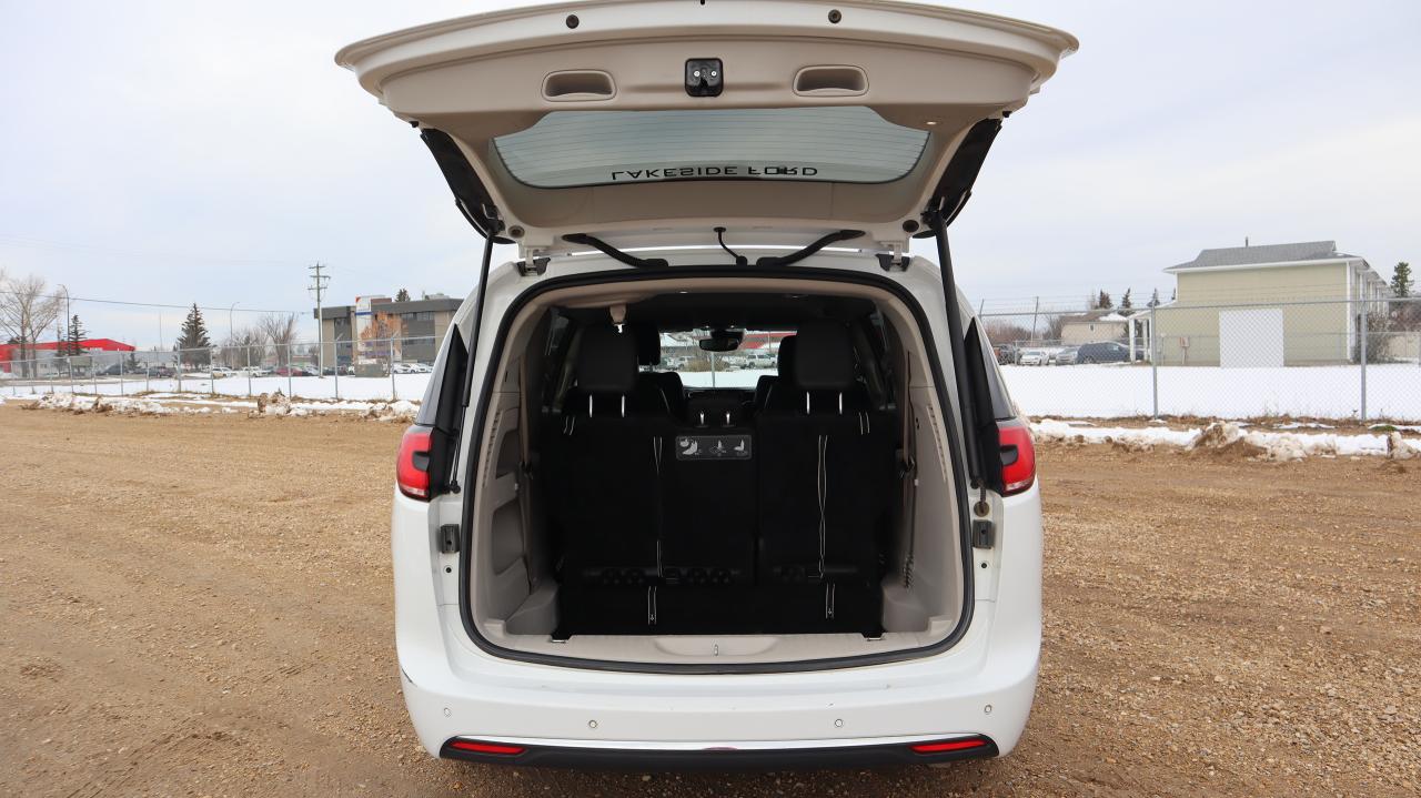 2021 Chrysler Pacifica Touring-L Photo5