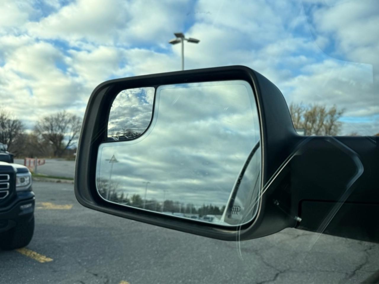 2026 RAM 1500 Big Horn Photo