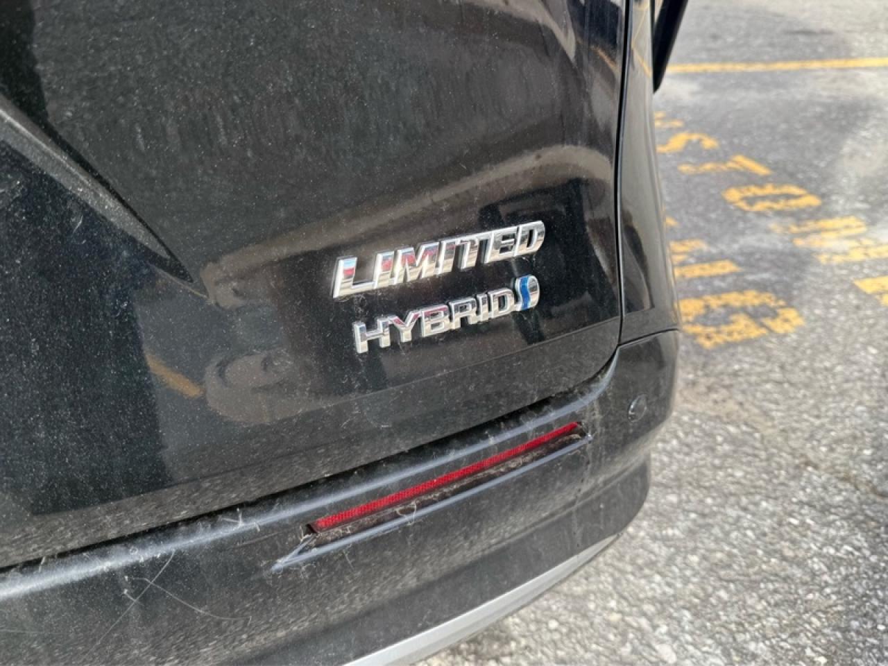 2021 Toyota Sienna Limited 7-Passenger AWD  - Heated Seats Photo