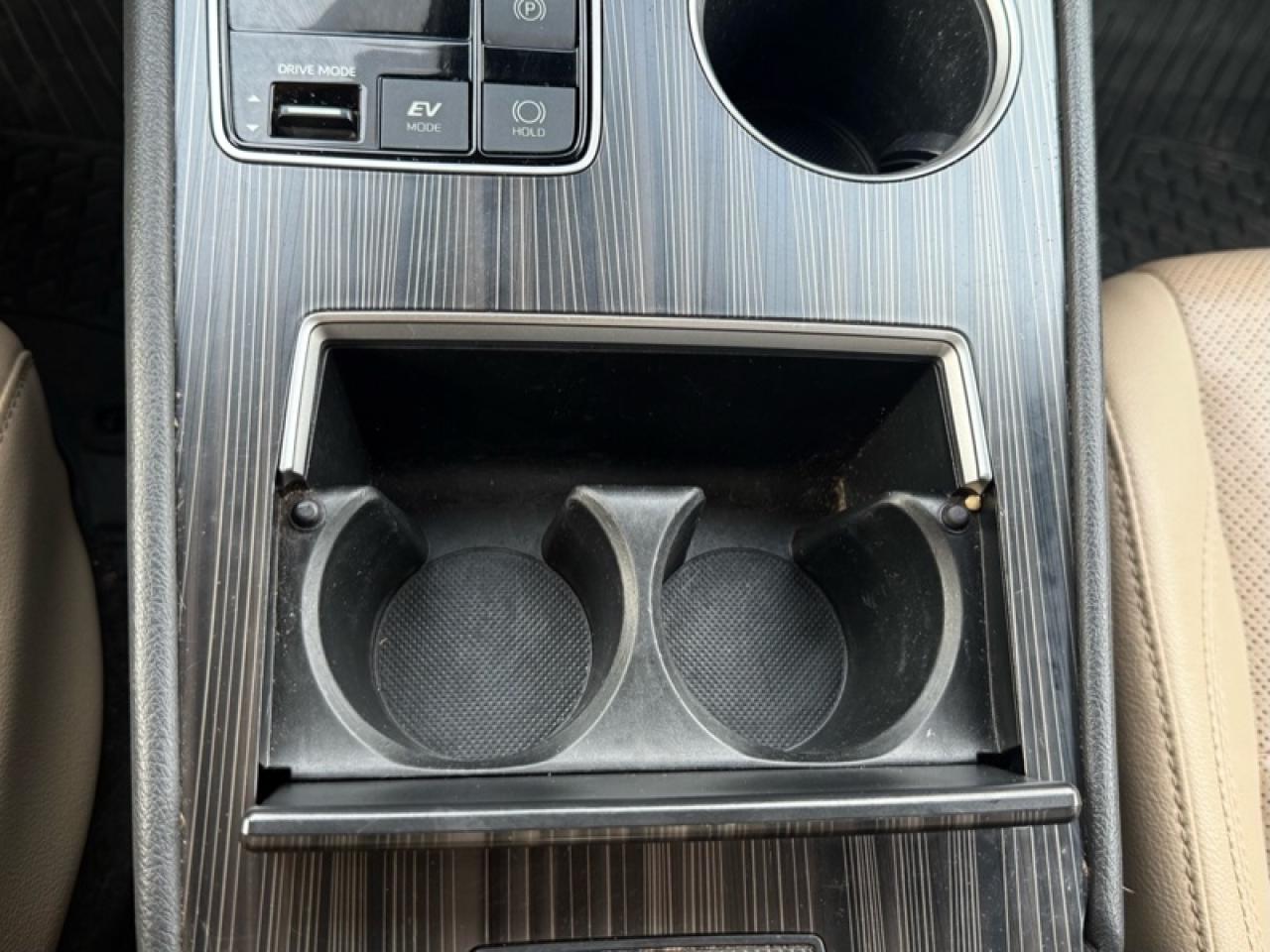 2021 Toyota Sienna Limited 7-Passenger AWD  - Heated Seats Photo