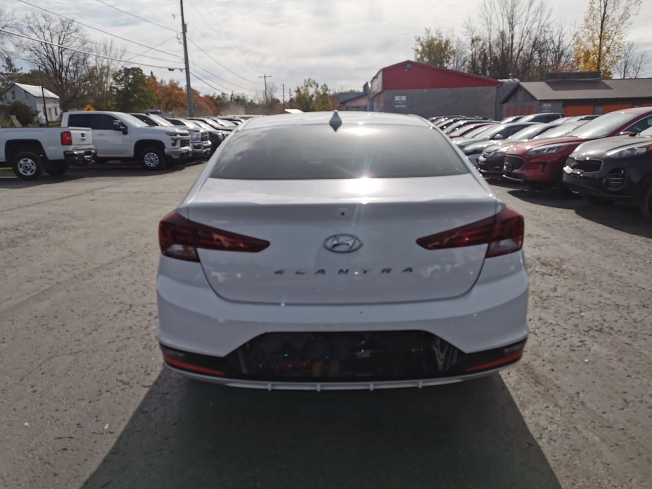 2019 Hyundai Elantra Limited - Photo #4