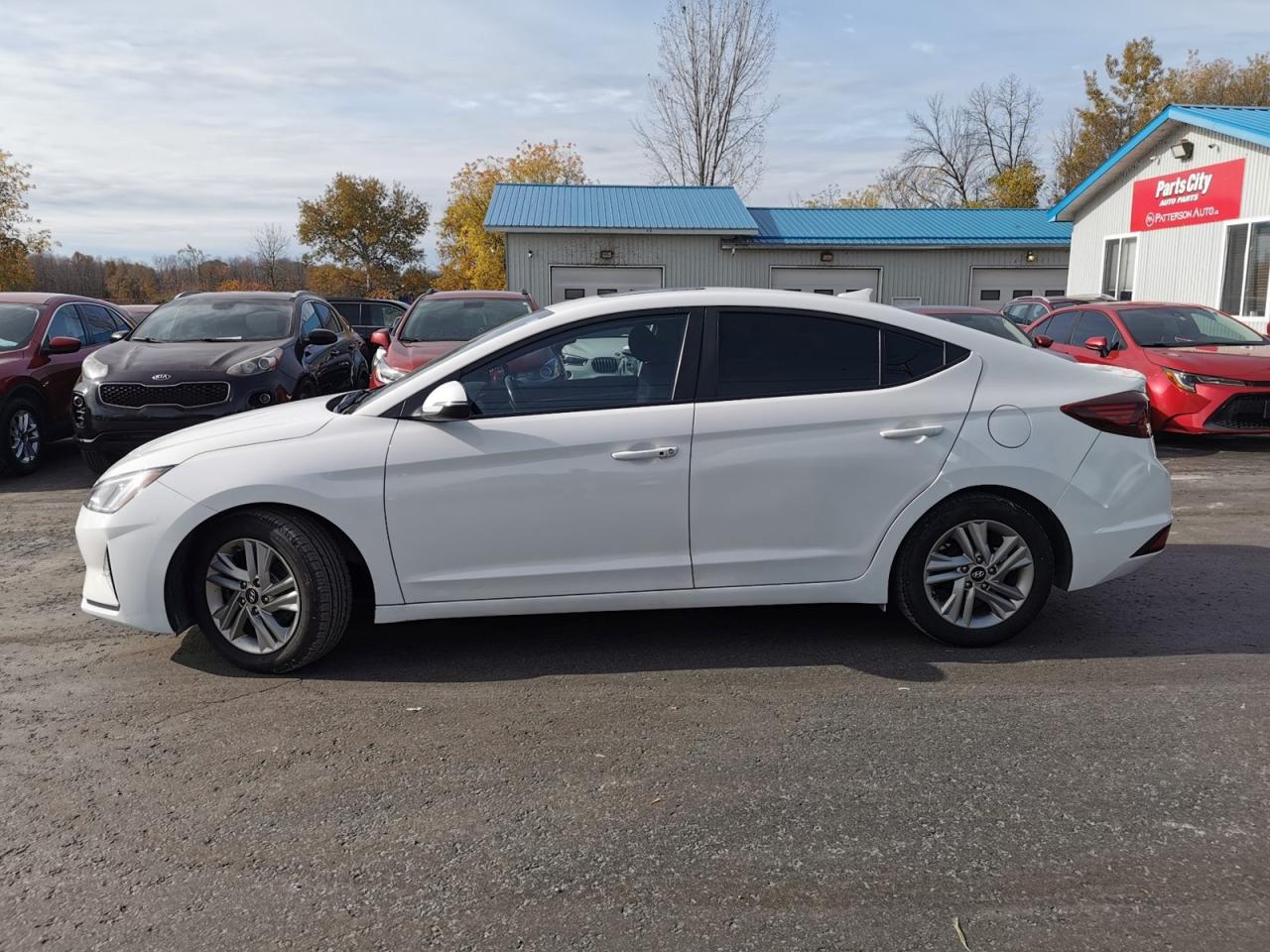 2019 Hyundai Elantra Limited - Photo #2