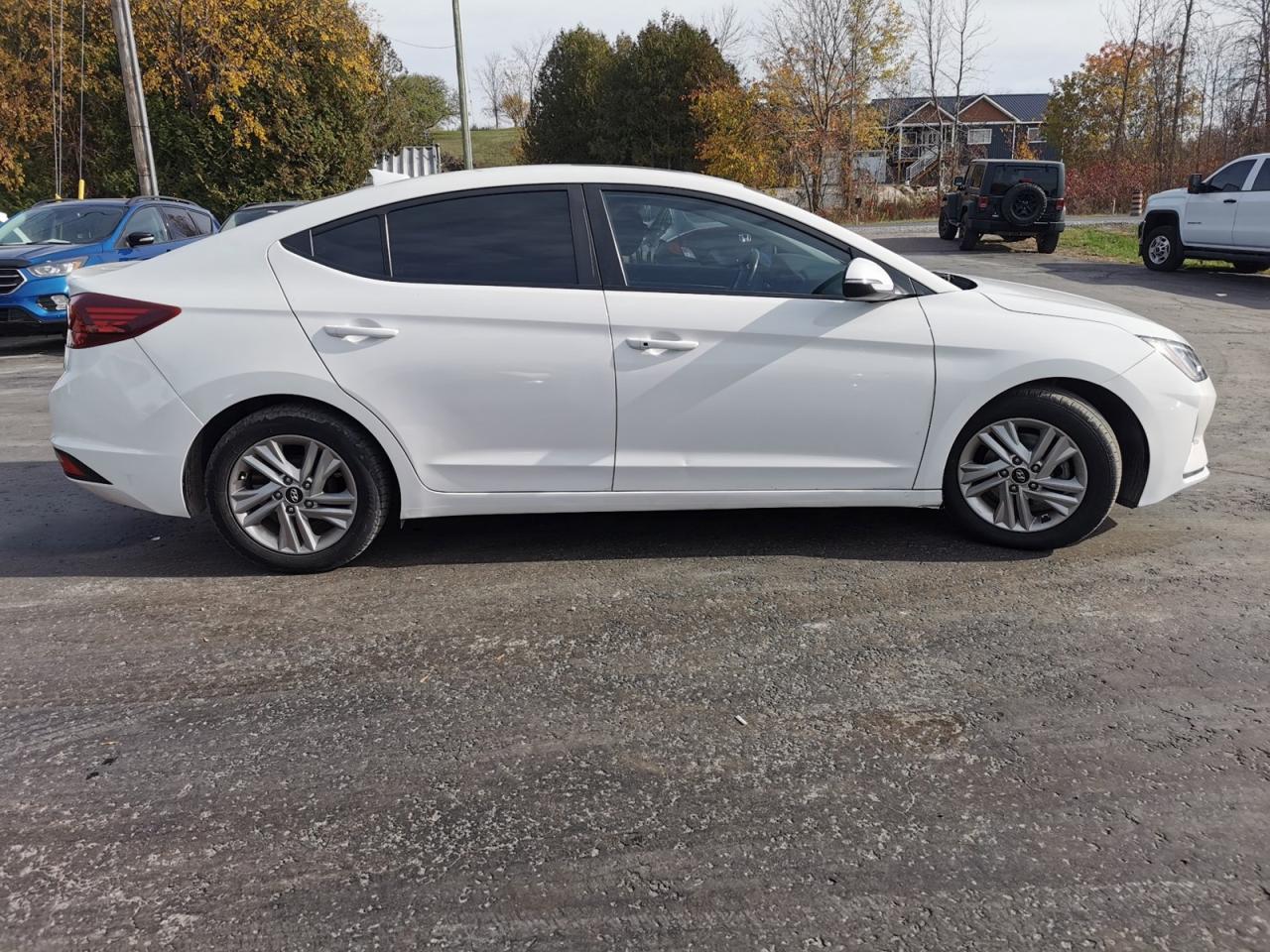 2019 Hyundai Elantra Limited - Photo #6