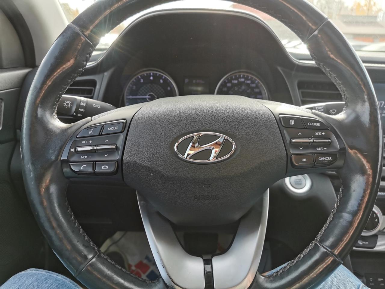 2019 Hyundai Elantra Limited - Photo #19
