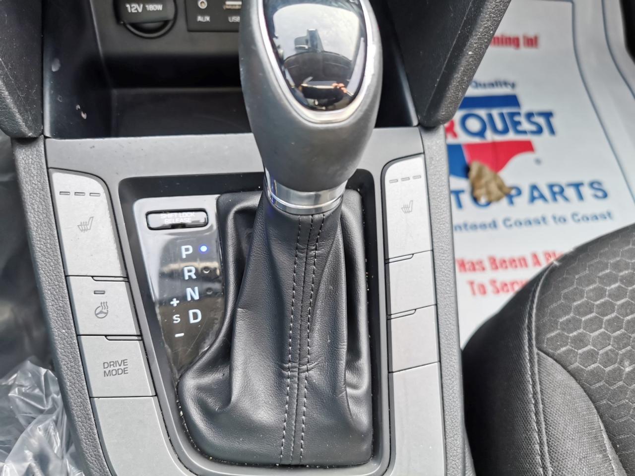 2019 Hyundai Elantra Limited - Photo #23