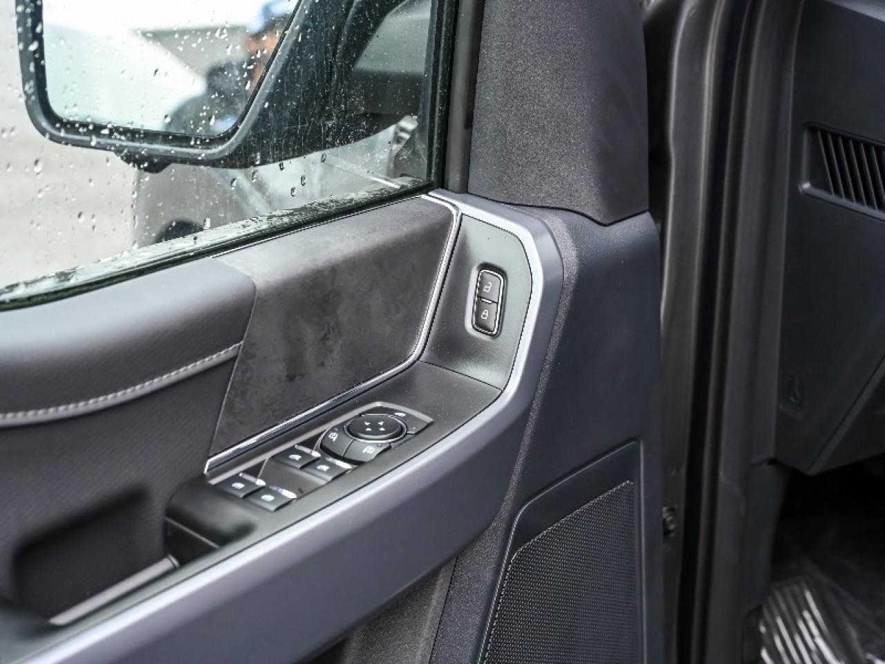 2025 Ford F-150 XLT Photo