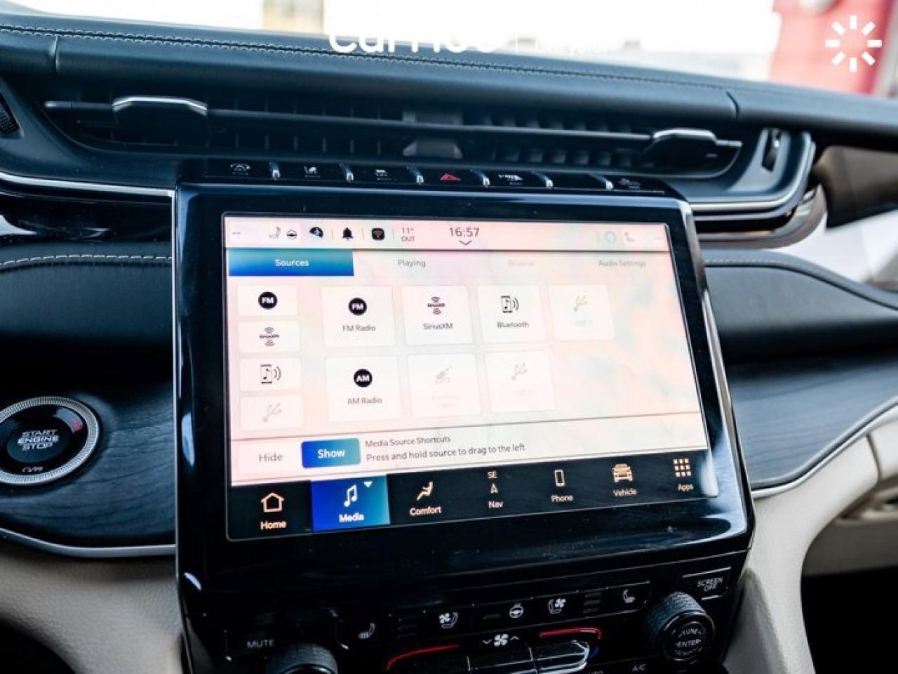 2022 Jeep Grand Cherokee L Limited Luxury Tech Group II  Black Appearance Package Photo