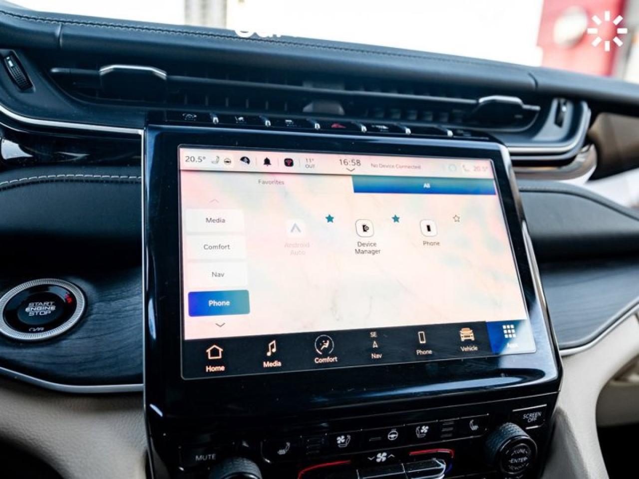 2022 Jeep Grand Cherokee L Limited Luxury Tech Group II  Black Appearance Package Photo