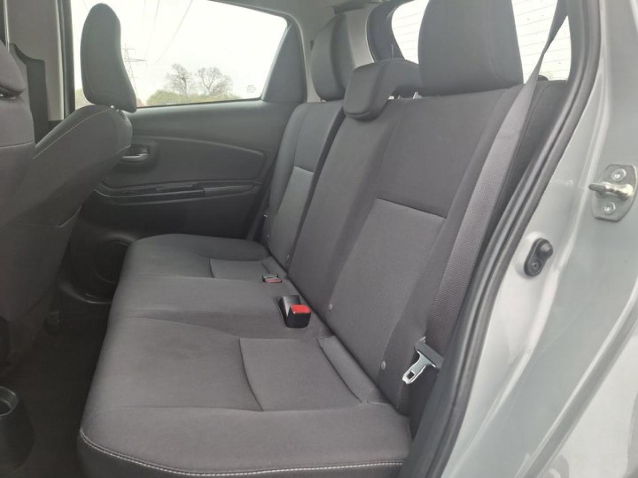 2019 Toyota Yaris Hatchback SEHatchback | Auto | 2-Tone Paint | HeatedSeats | Alloy Wheels | Rear Camera | Bluetooth | Photo