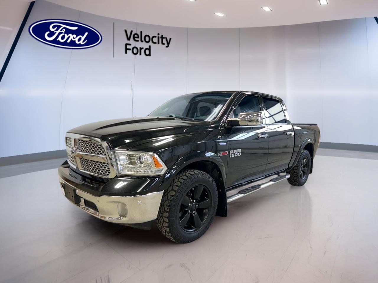 Used 2015 RAM 1500 4WD Crew Cab 140.5