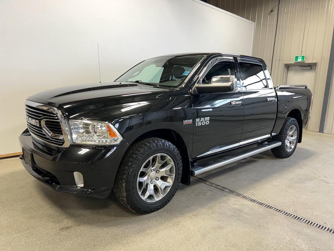Used 2017 RAM 1500 4WD CREW CAB 140.5