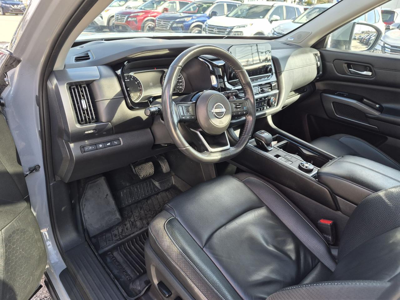 2022 Nissan Pathfinder SL PREMIUM Photo24
