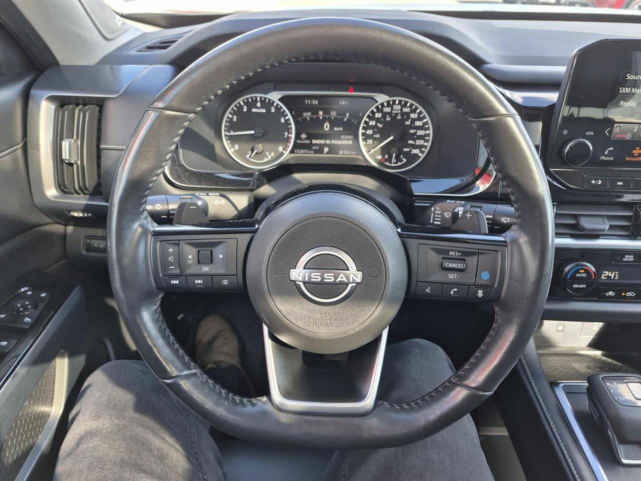 2022 Nissan Pathfinder SL PREMIUM Photo25