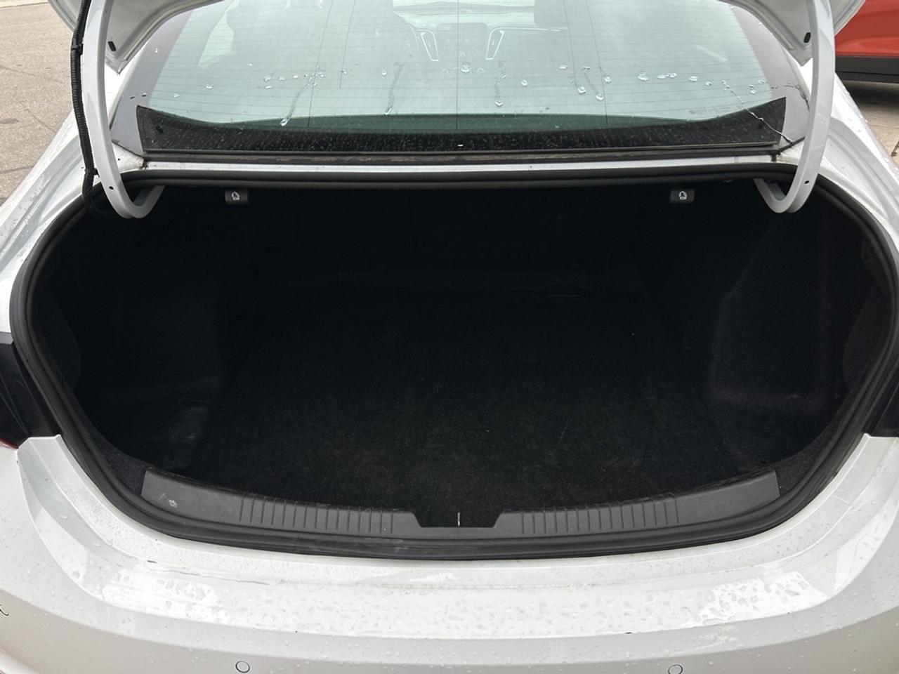 2024 Chevrolet Malibu 1LT   ** SPORT  DECOR  PKG. ** Photo