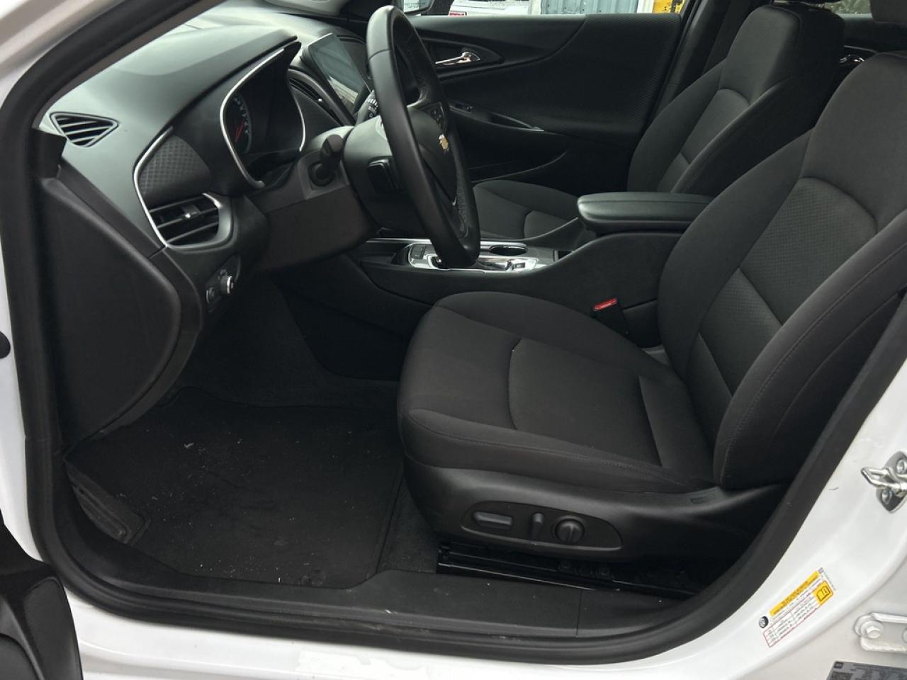 2024 Chevrolet Malibu 1LT   ** SPORT  DECOR  PKG. ** Photo