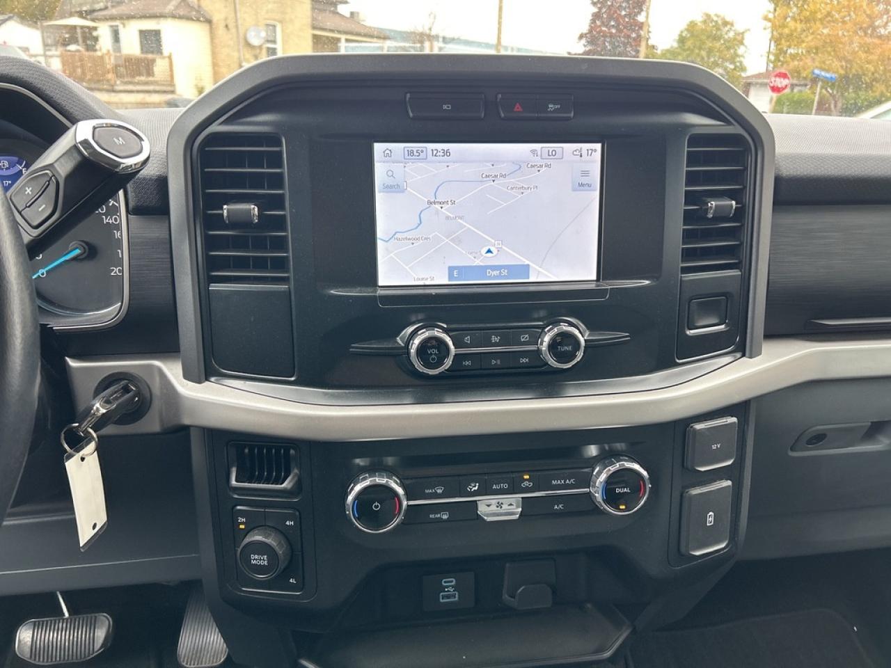 2022 Ford F-150 XLT   4X4  CREW  ** NAVIGATION ** Photo