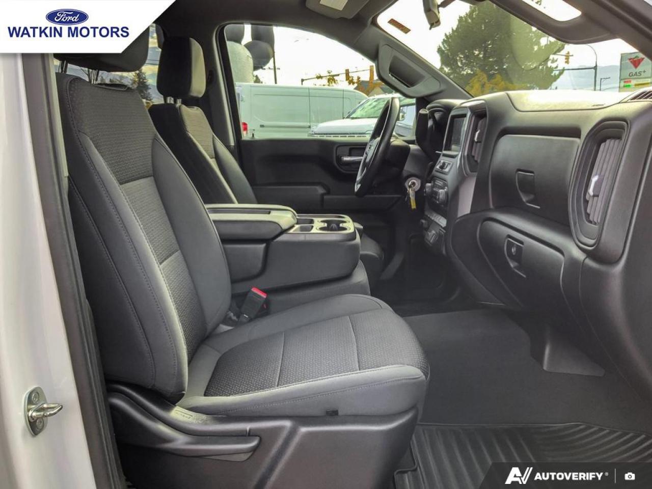 2022 Chevrolet Silverado 1500 4X4 CUSTOM Photo24