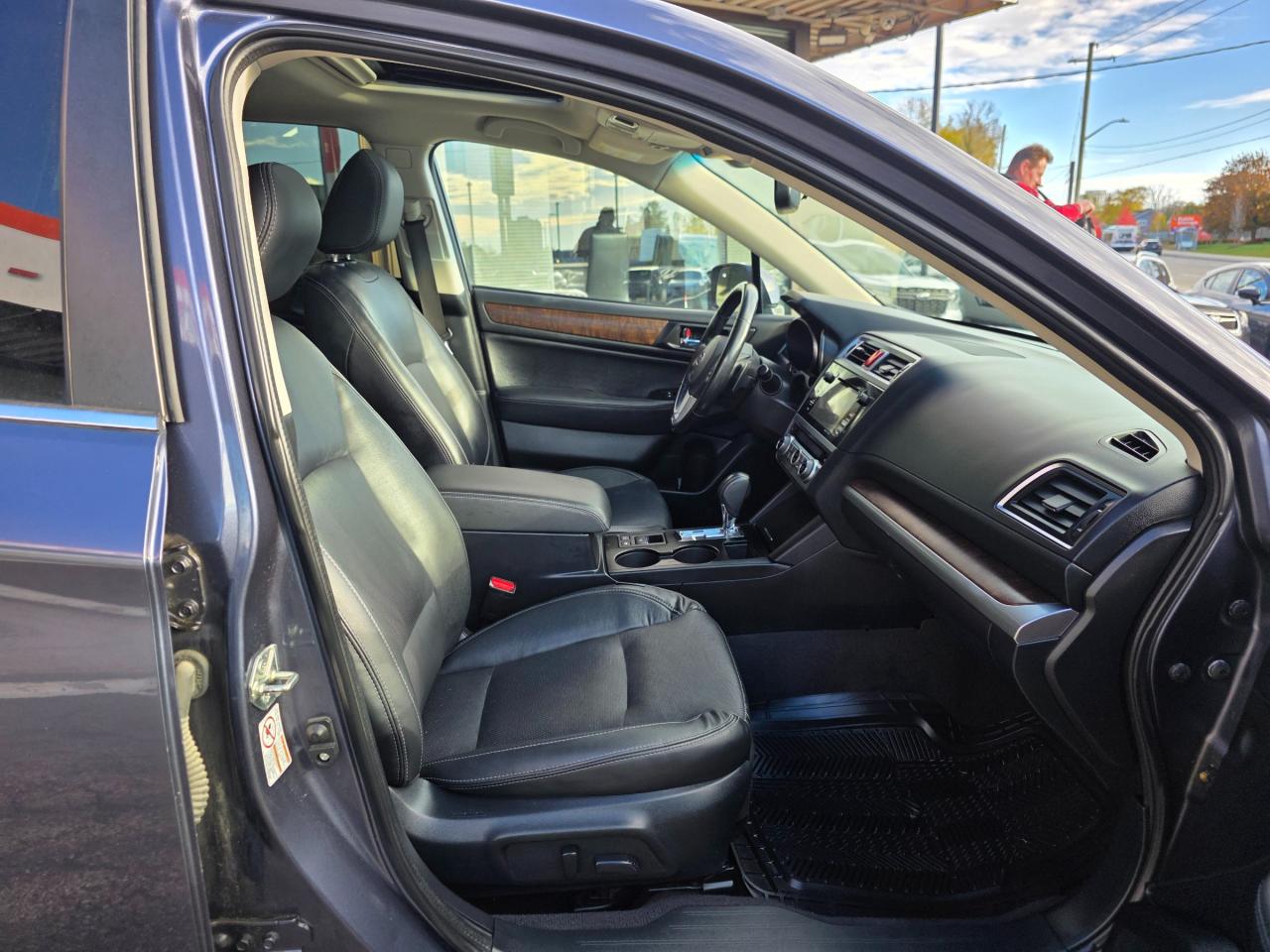 2016 Subaru Outback 3.6R Limited Package **SALE PENDING** Photo