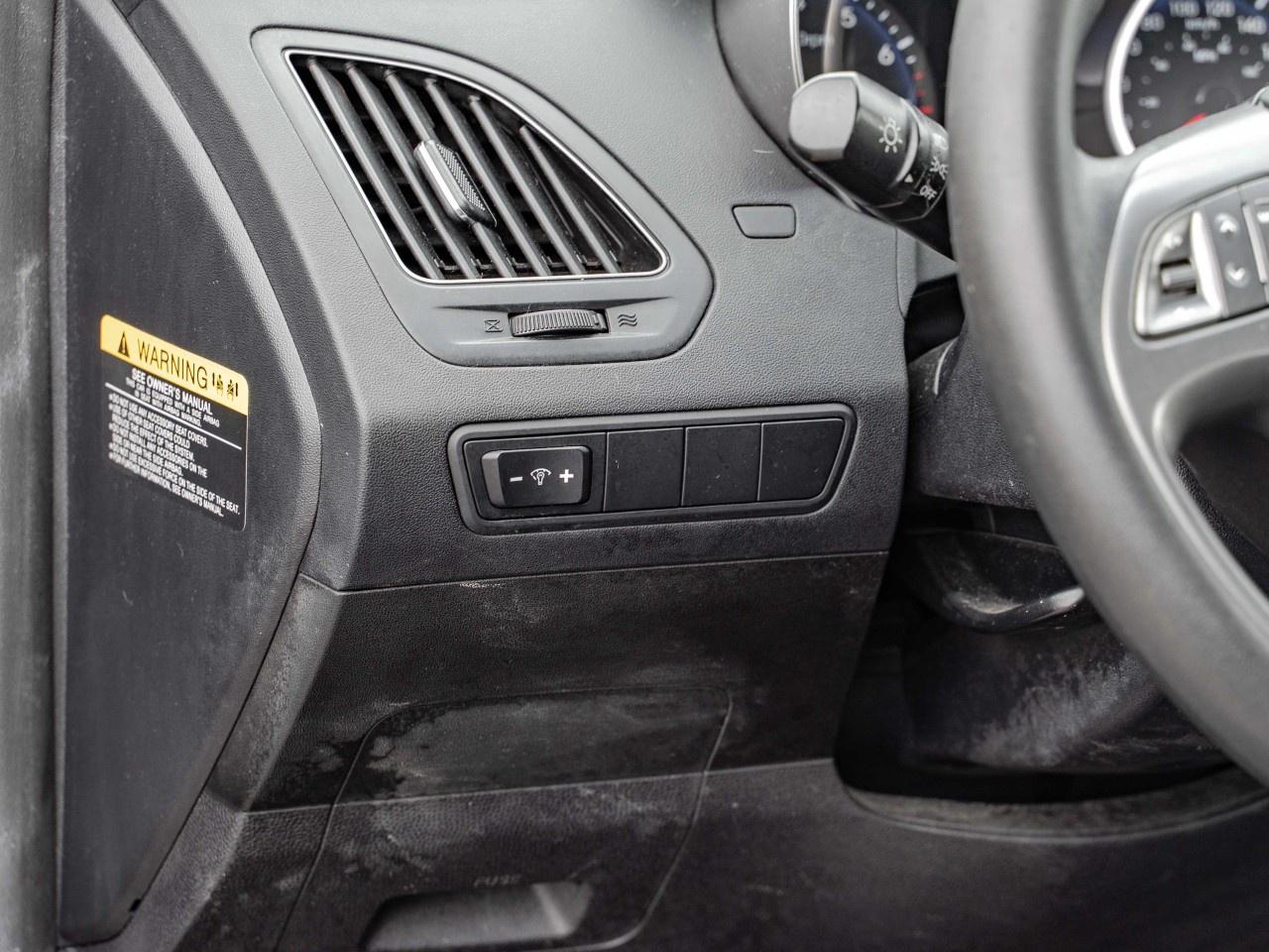 2015 Hyundai Tucson FWD 4dr Man GL Photo