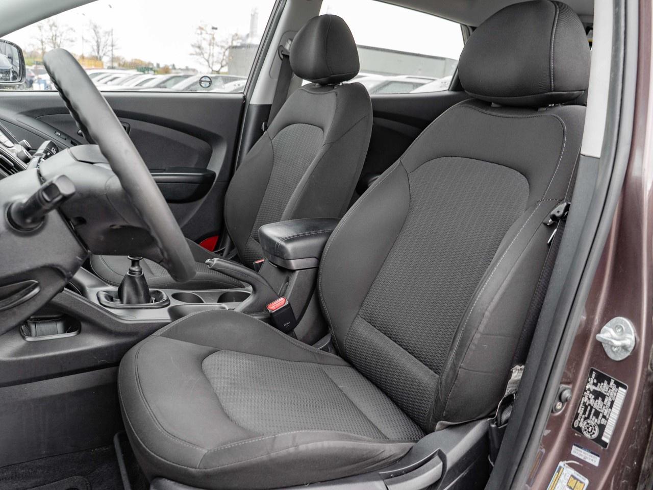 2015 Hyundai Tucson FWD 4dr Man GL Photo