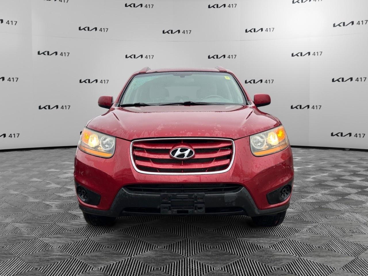 2011 Hyundai Santa Fe FWD 4dr I4 Auto GL Photo