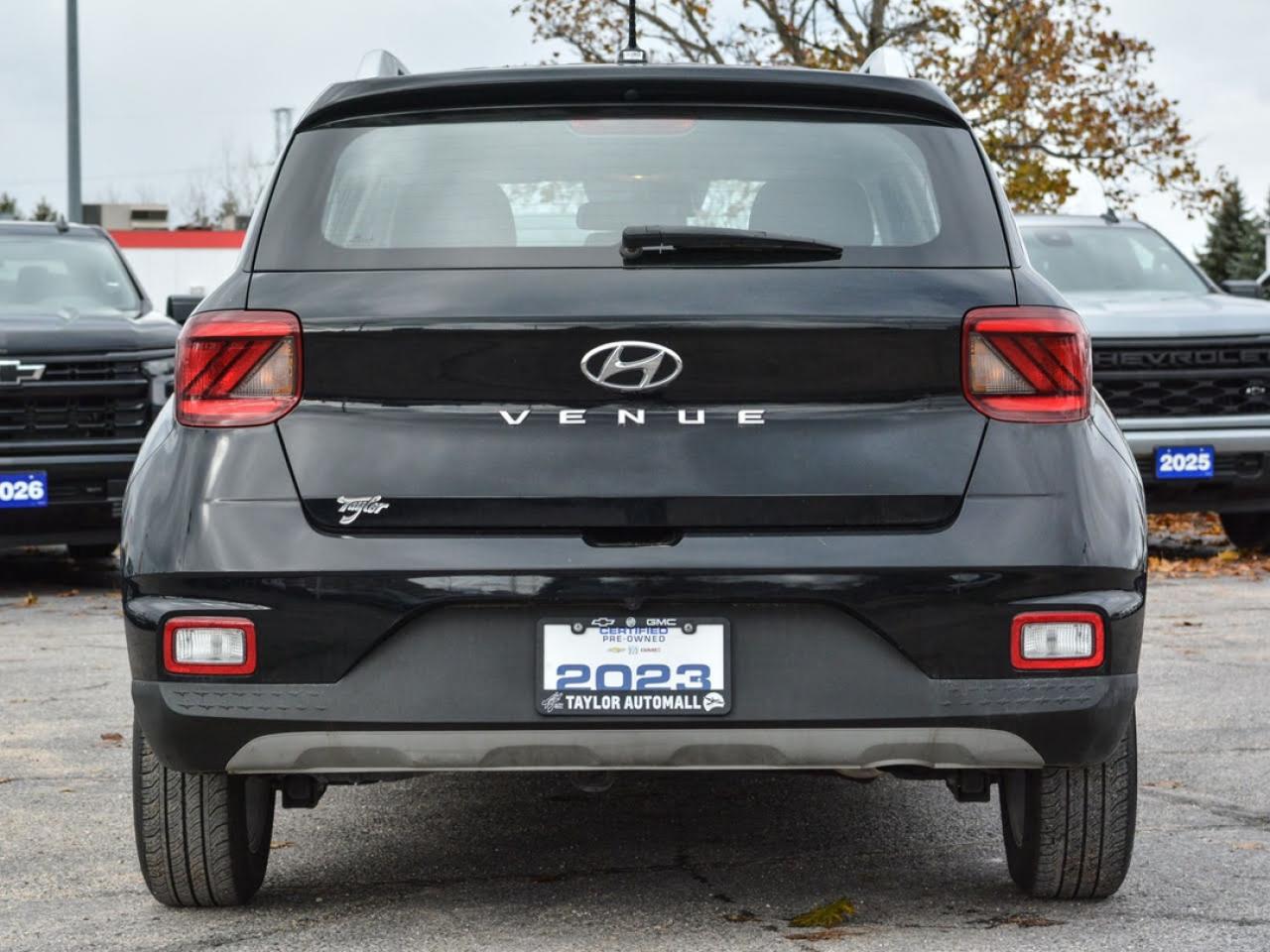 2023 Hyundai Venue PREFERRED Photo