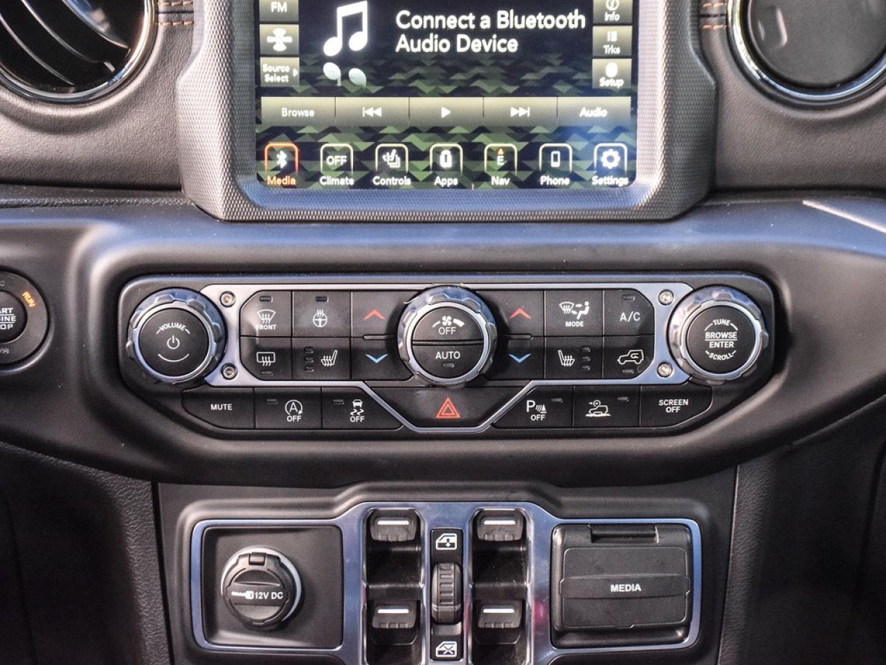 2023 Jeep Wrangler Sahara |HIGHALTITUDE|NAV|20SBLACK|QUILTEDLEATHER|BSPOT| Photo