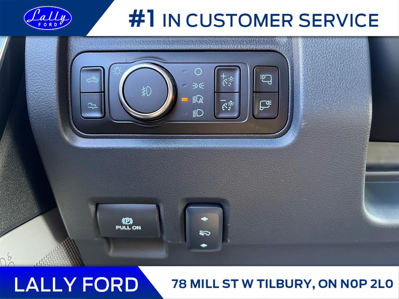 2026 Ford F-250 Platinum Photo