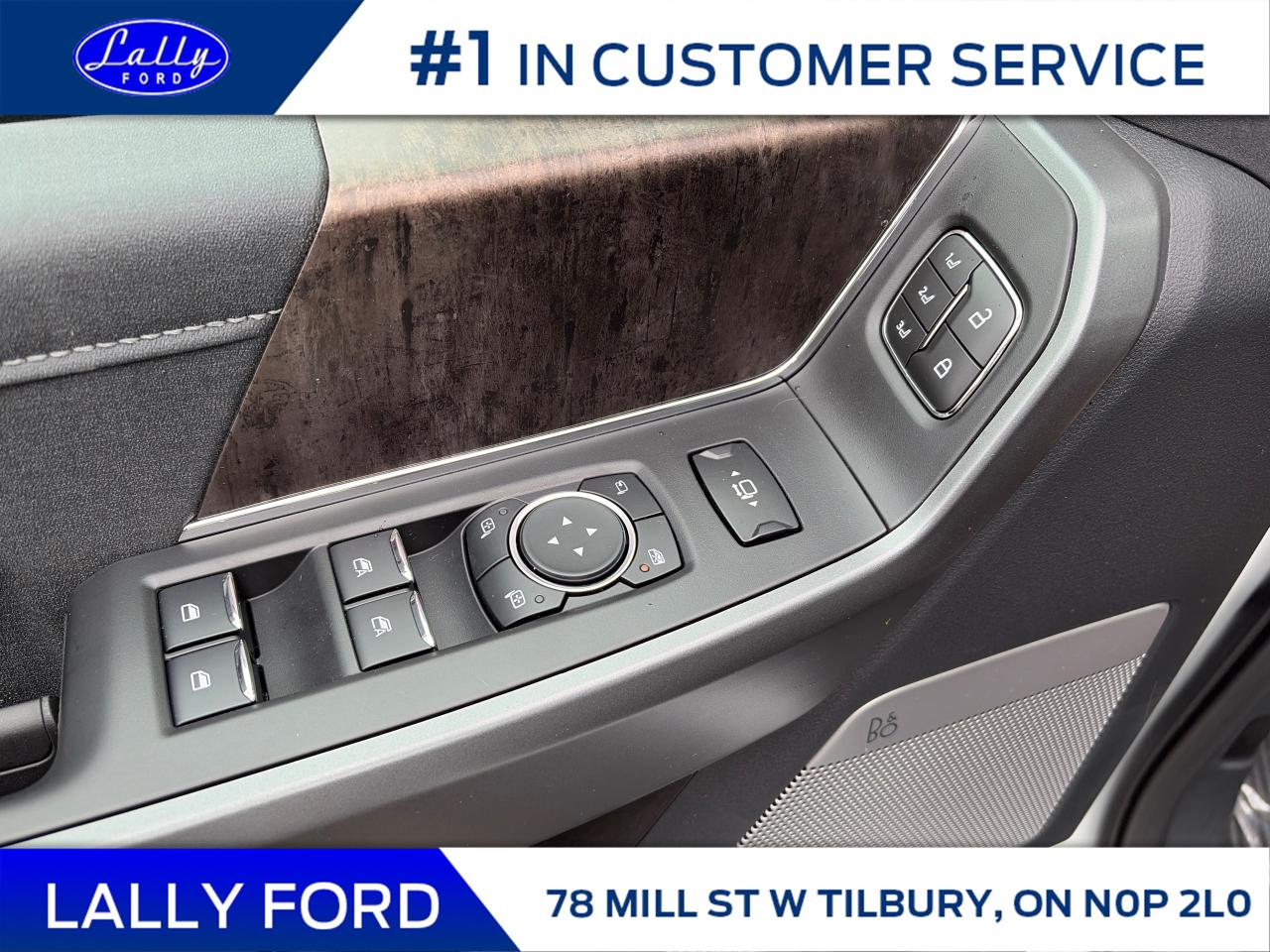 2026 Ford F-250 LARIAT Photo