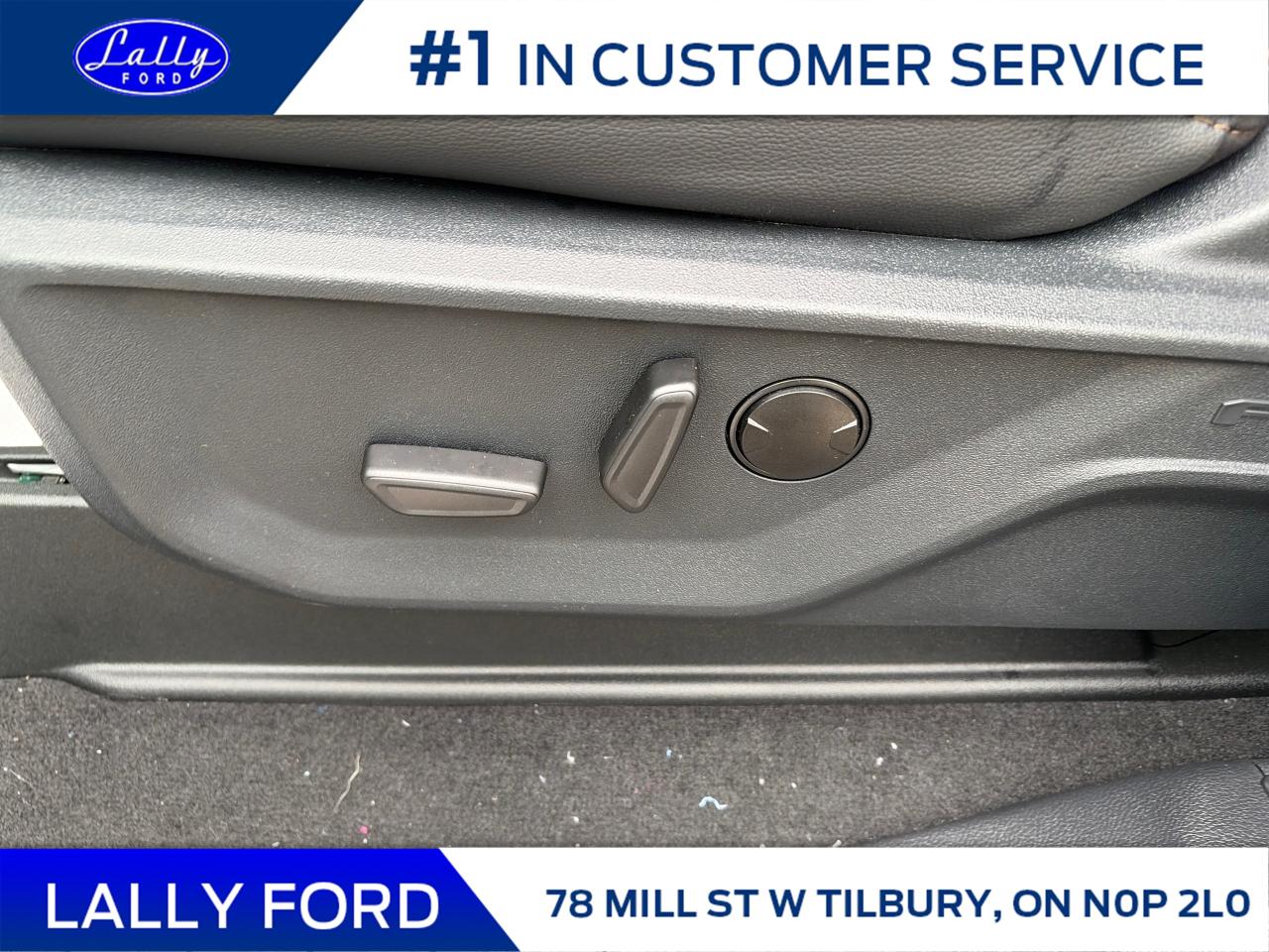 2026 Ford F-250 LARIAT Photo