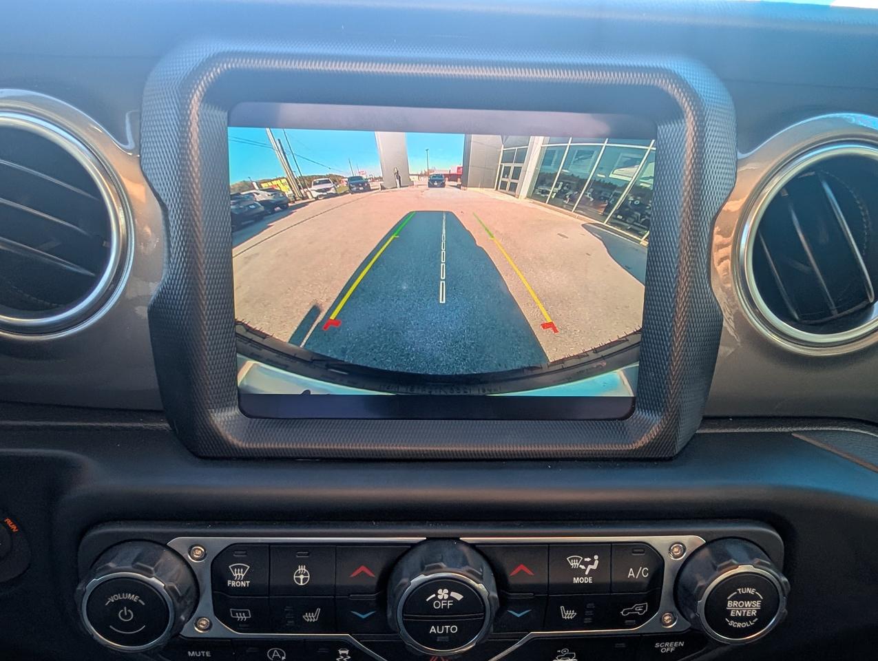 2023 Jeep Wrangler Sahara Photo