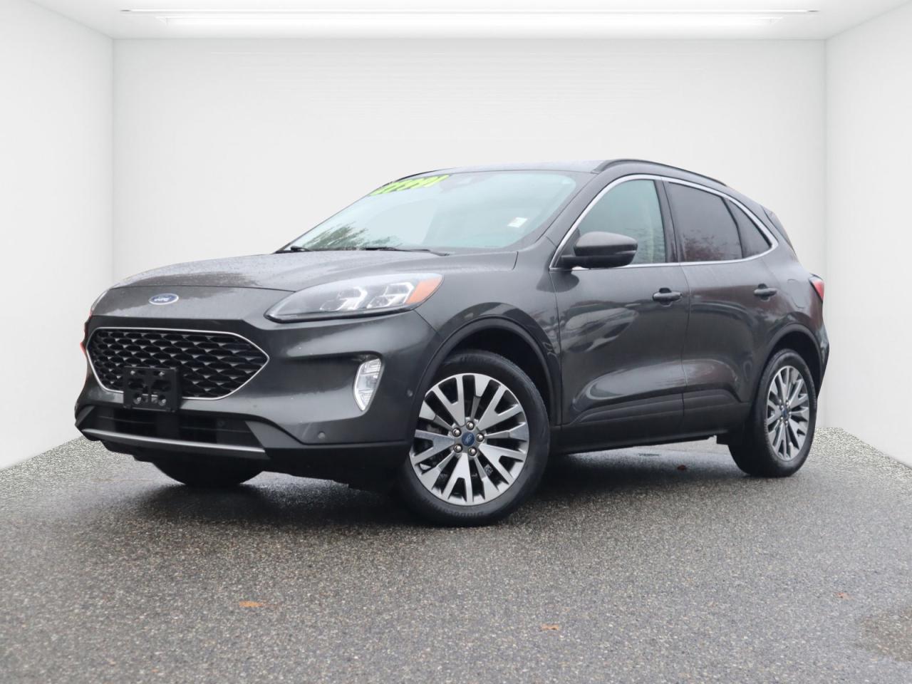 Used 2020 Ford Escape Hybrid Titanium for sale in Surrey, BC