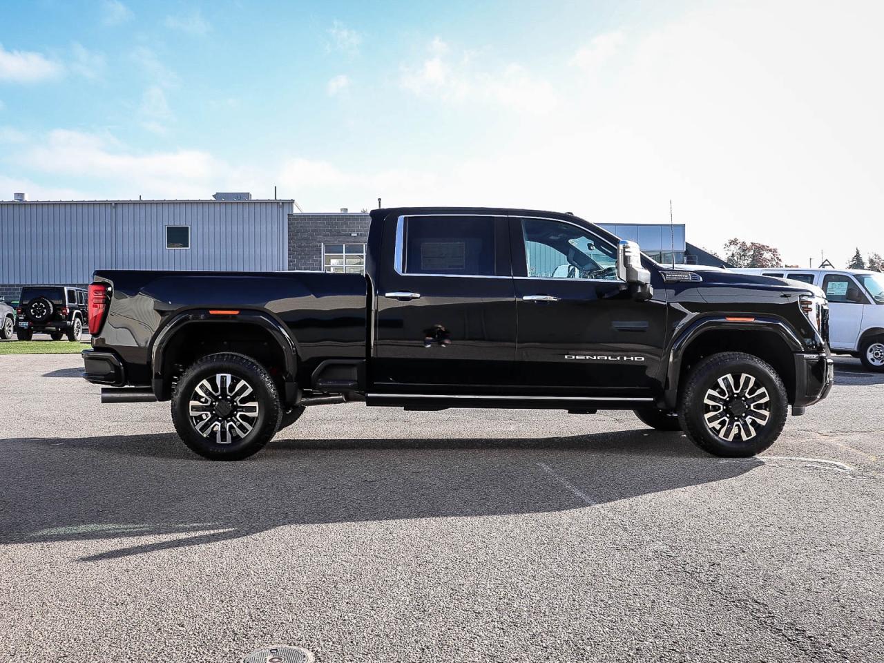 2026 GMC Sierra 2500 HD Denali Ultimate Photo