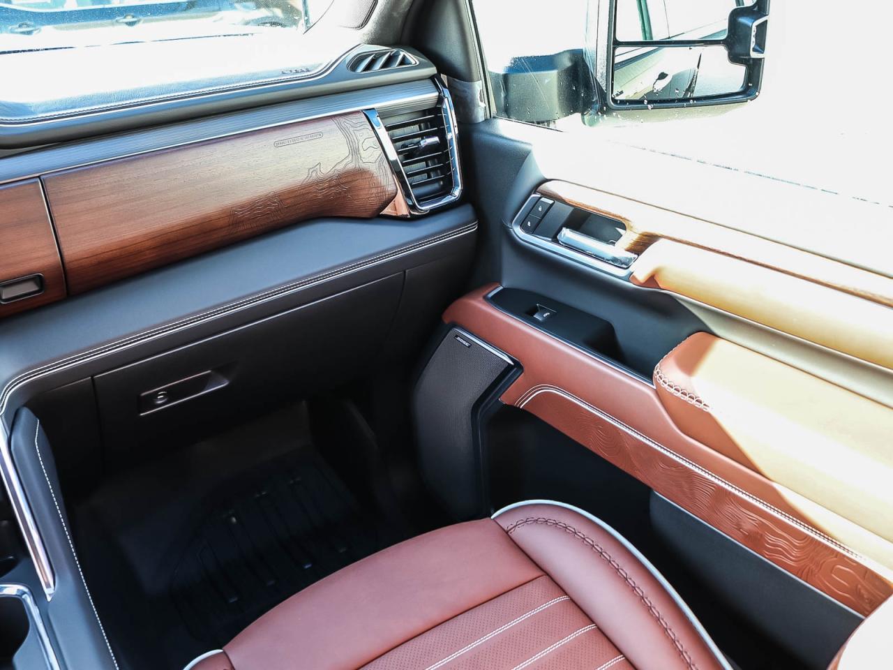 2026 GMC Sierra 2500 HD Denali Ultimate Photo