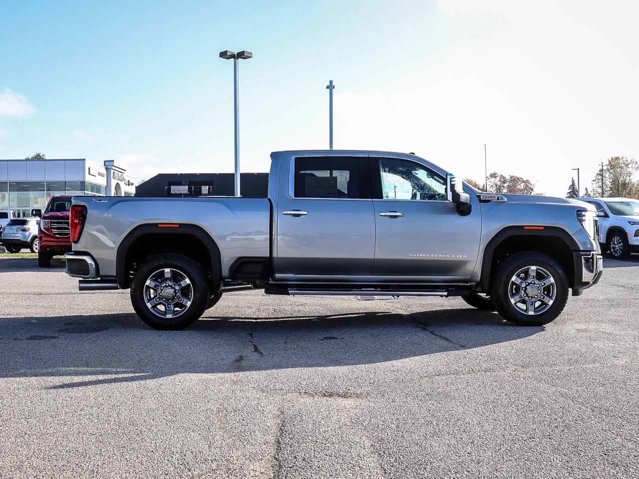 2026 GMC Sierra 2500 SLT CREW CAB 4WD Photo2