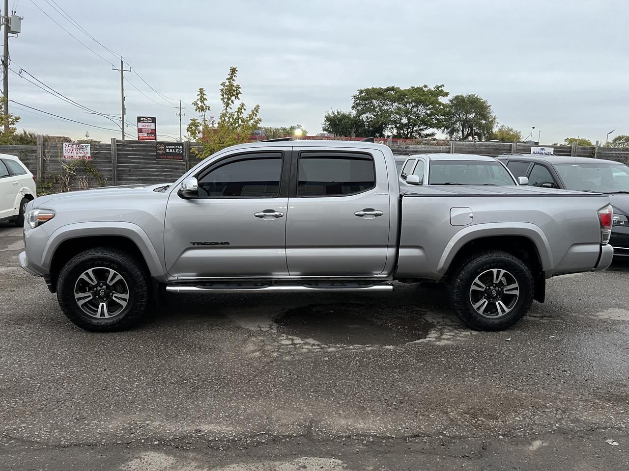 2016 Toyota Tacoma LIMITED Photo